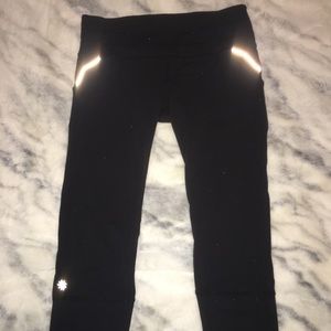 ✨ATHLETA CROPPED LEGGINGS✨